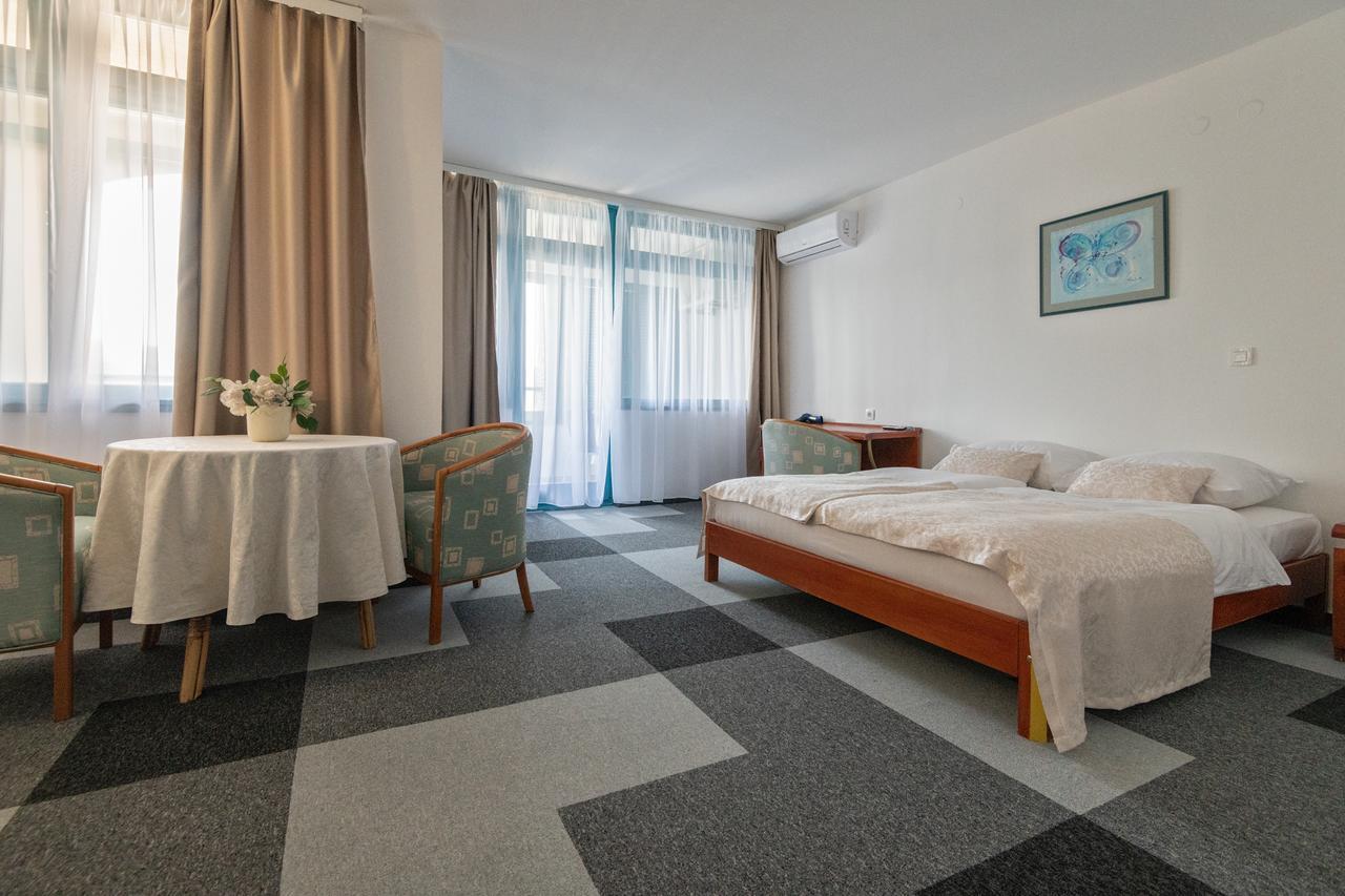 Hotel Stella 内乌姆 外观 照片